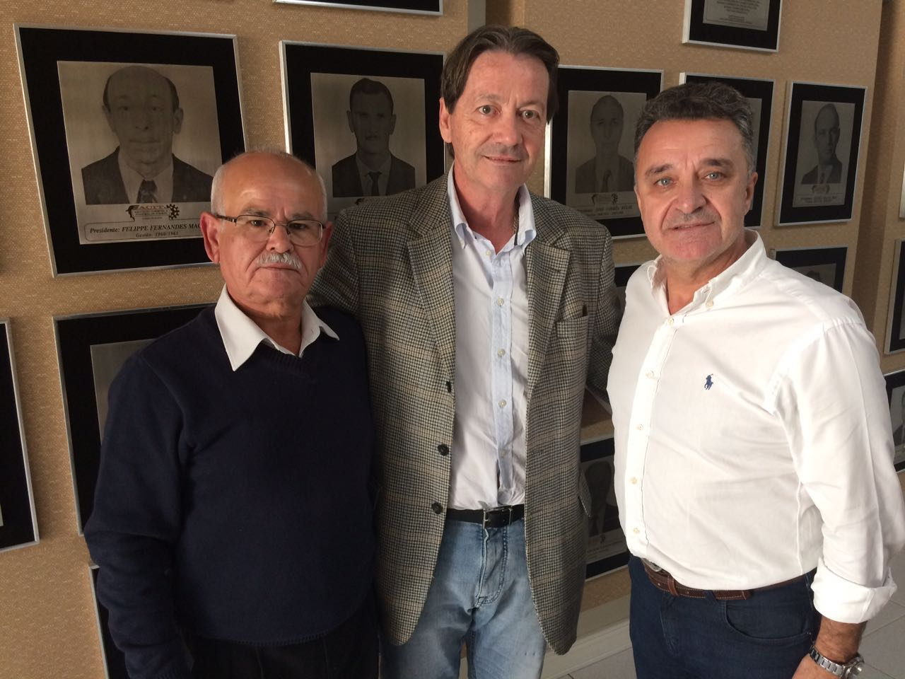 tubarao2 23.05