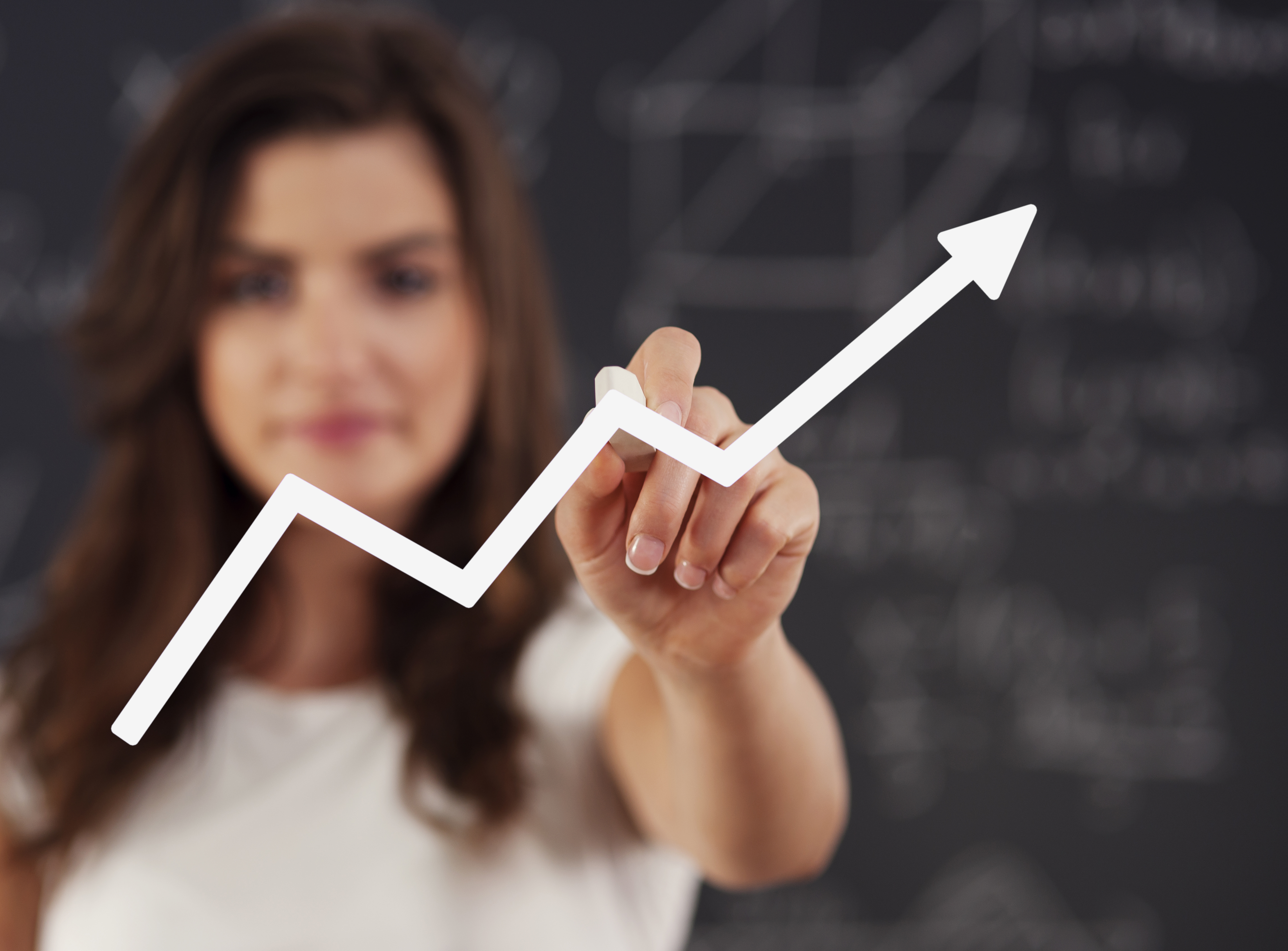 woman drawing graph